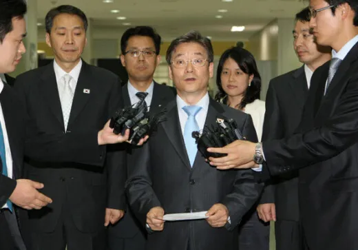 and return through the Dorasan C.I.Q. located in Paju city