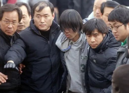 suspect in the case of the murder-rape of a 13-year-old middle school student is arrested by the police in Busan City