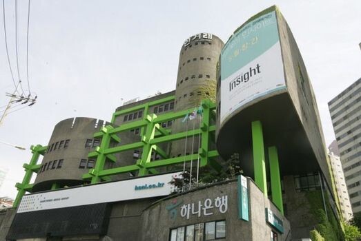 The Hankyoreh building in Seoul. (Hankyoreh archives)