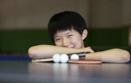  aspiring table tennis player