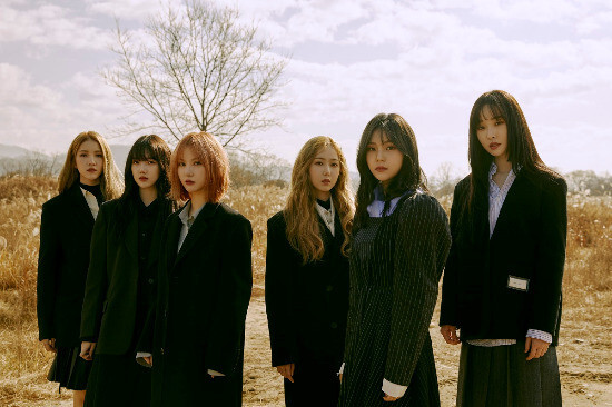 The girl group GFriend (provided by Source Music)