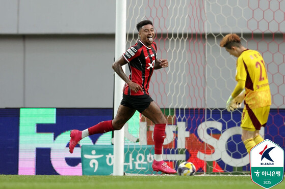 Lynn Guard (Seoul) scored the winning goal and scored a ceremony at the K -League 1 FC Seoul and Ulsan HD at the Seoul World Cup Stadium on the 20th. Provided by Professional Football Federation