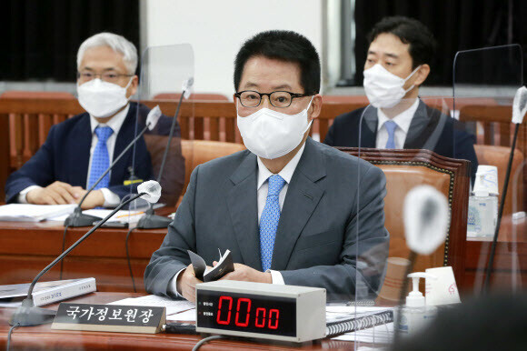 National Intelligence Services director Park Jie-won attends a plenary meeting of the National Assembly Intelligence Committee on Thursday. (Yonhap News)