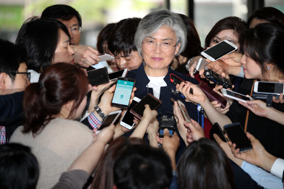Minister of Foreign Affairs nominee Kang Kyung-wha answers reporters’ questions as she enters the temporary office near the Ministry of Foreign Affairs complex in Seoul’s Doryeom neighborhood to prepare for her hearing