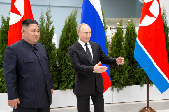 North Korean leader Kim Jong-un and Russian President Vladimir Putin at Vladivostok