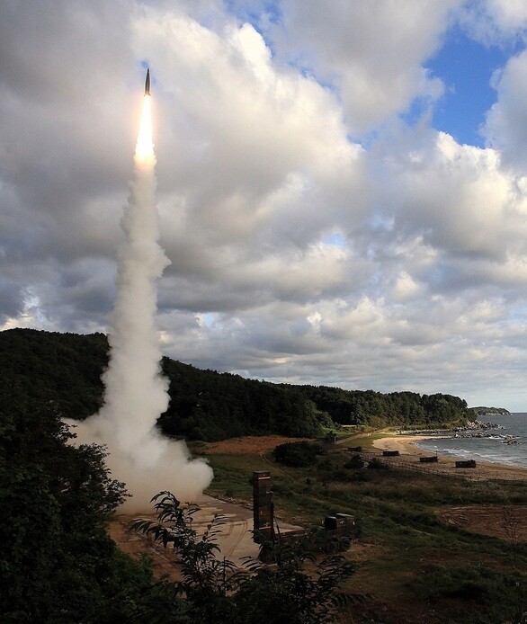 The South Korean military test launches the ballistic missile Hyunmoo-2 in response to a series of North Korean test launches on Sept. 15, 2017. (Yonhap News)