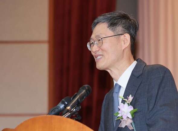 문형배 헌법재판소장 권한대행이 18일 서울 종로구 헌법재판소에서 열린 퇴임식에서 퇴임사를 하고 있다. 연합뉴스