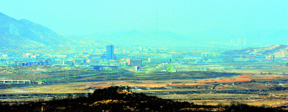  viewed from the Dora Observation Post in Paju