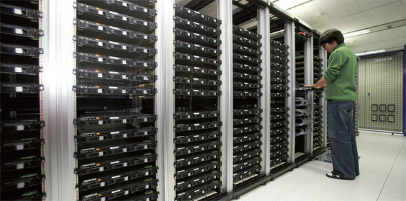 인터넷데이터센터의 서버 모습. 한겨레21 박승화 기자 eyeshoot@hani.co.kr