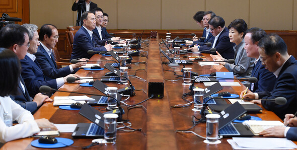 President Park Geun-hye presides over a meeting of her senior secretariat