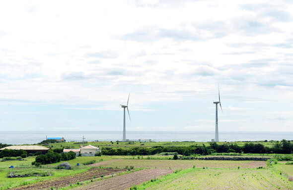 Wind turbines on Gapa Island