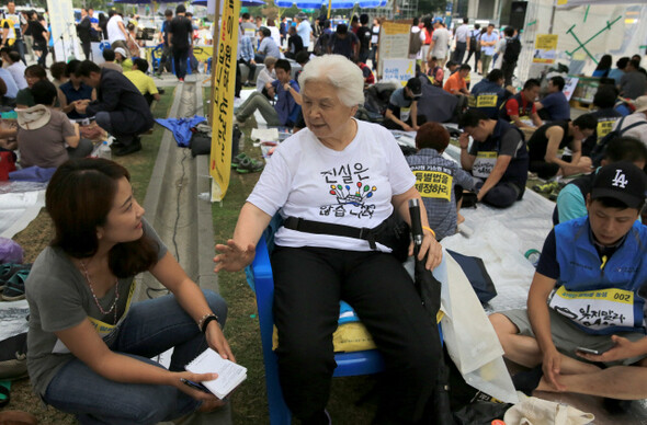 세월호 특별법제정 416인의 단식에 동참한 엄지원 한겨레 21 기자.
20140813
탁기형 선임기자 khtak@hani.co.kr