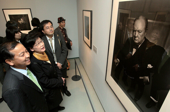 4050세대는 문화예술계에서 ‘블루칩’으로 통한다. 사진은 ‘카쉬전’을 보러온 중·장년층 관객. 사진 한겨레 김종수 기자