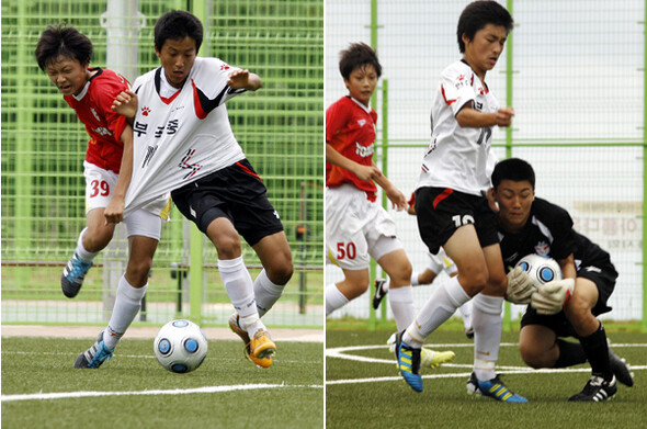 축구공을 차지하려는 선수들의 몸싸움이 치열하다. 한겨레21 김경호