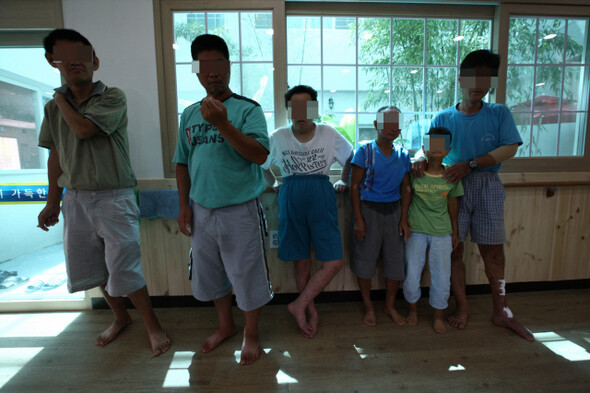 ‘신흥난민구제선교원’에 수용됐던 이들은 지난 7월15일 인천 강화의 한 장애인시설에서 만났다.