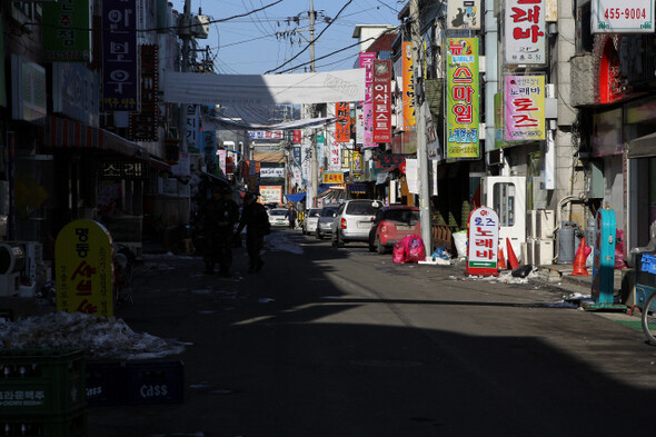 1월19일 철원군 동송읍 동송시장은 추위의 여파로 한산한 모습이었다.한겨레 강원도 철원 한겨레21 류우종 기자