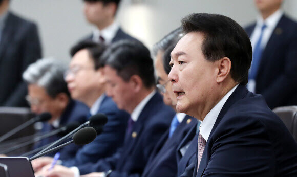 President Yoon Suk-yeol speaks at a Cabinet meeting at the presidential office in Yongsan on May 23. (Yonhap)
