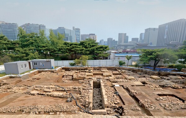 150년전 왕궁 뒷간에 정화조 있었다 - Vimarsana News