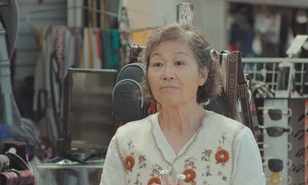「科学教師」の人生の第二章が映画スターとして開花した。