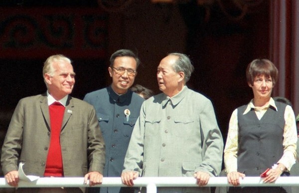 마오쩌둥이 가장 신뢰한 서방 언론인인 에드거 스노는 1970년 8월 베이징 중국 창건 21돌 기념일에 초청받기도 했다. 그는 미·중 수교 과정에서 막후 연결자 노릇을 한 것으로 알려졌다. <한겨레> 자료사진.