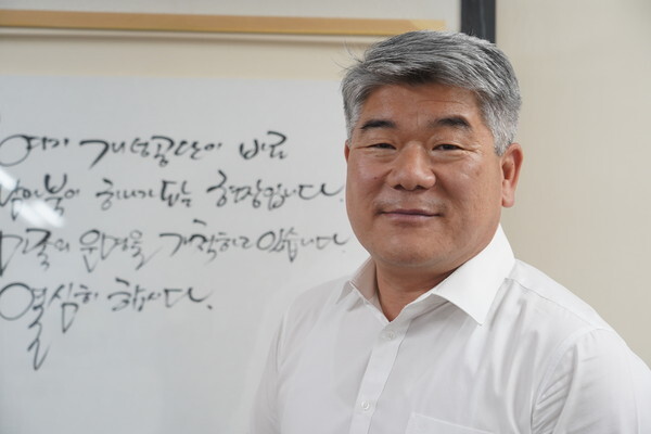 Kim Jin-hyang, director of the Gaeseong (Kaesong) Industrial District Foundation, during his interview with the Hankyoreh on Mar. 10. (Park Kyung-man, North Gyeonggi correspondent)