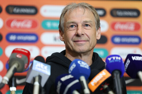 Head coach Jürgen Klinsmann speaks to the Korean press after returning from the Asian Cup in Doha, Qatar. (Yonhap)