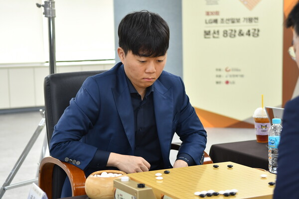 Shin Min -jun 9th Dan. Korean origin provided