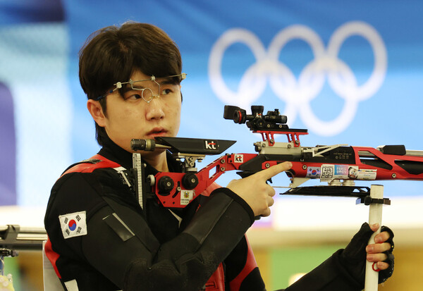 The Korean group gained their first medal… Geum-Hyeon air rifles Geum and Ha-Jun Park ‘silver’