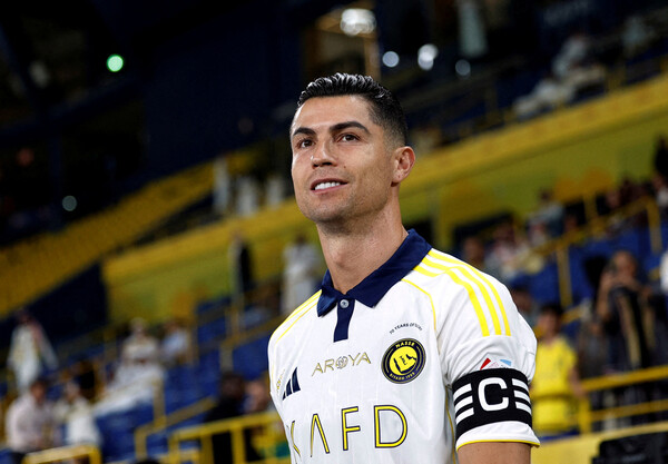 Ronaldo re -signed with Al Nasr. Reuters Yonhap News