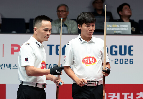 Professional Billiards 10 club Harim Vietnam Duo Cheng Duk -min (left) and Nguyenf. PBA provided