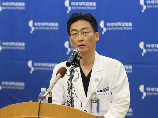 Dr. Lee Guk-jong