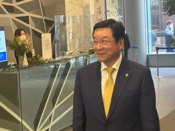 이찬희 삼성준감위원장 "삼바 개인정보 유출, 차기 안건으로 다룰지 논... - 뉴스 썸네일 이미지