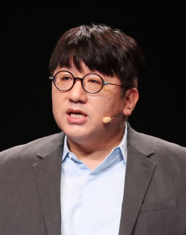 Bang Si-hyuk, co-CEO of Big Hit Entertainment. (Hankyoreh archives)