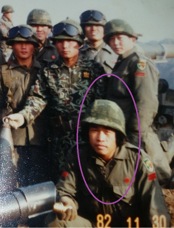Gwak as a soldier in an artillery battalion in the South Korean Army in 1982. (provided by Gwak)
