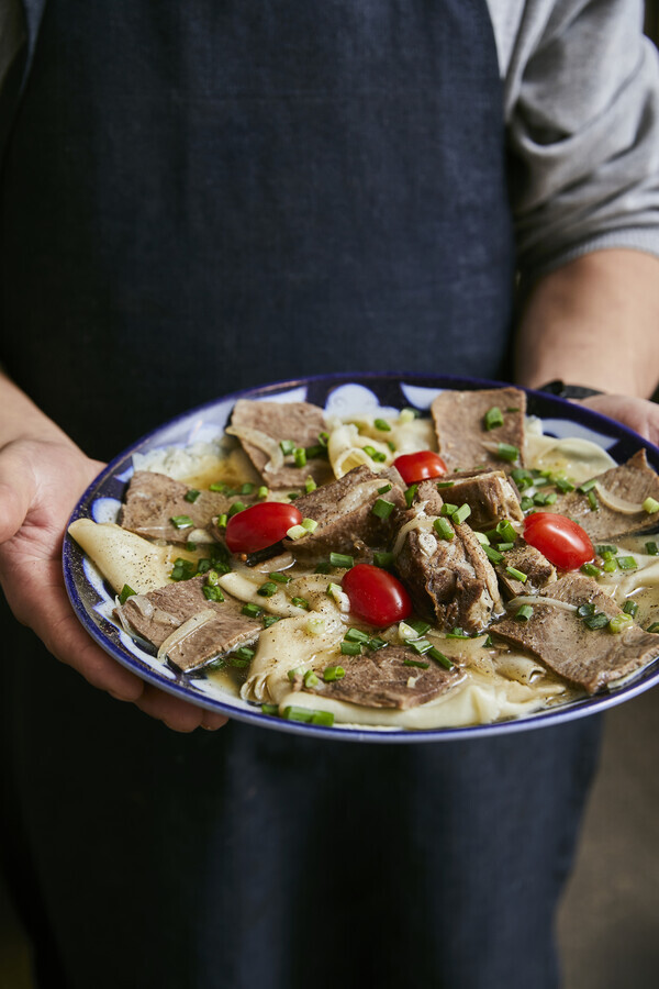 Lamb and noodles, a Russian dish for ringing in the New Year (Yoon Dong-gil/Studio Adapter)