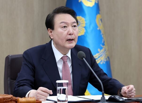 President Yoon Suk-yeol speaks at a Cabinet meeting held at the presidential office on March 21. (presidential office pool photo)