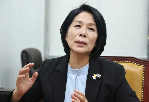 방송·OTT·유튜브 등 아우른 '통합미디어법' 초안 공개 - 뉴스 썸네일 이미지