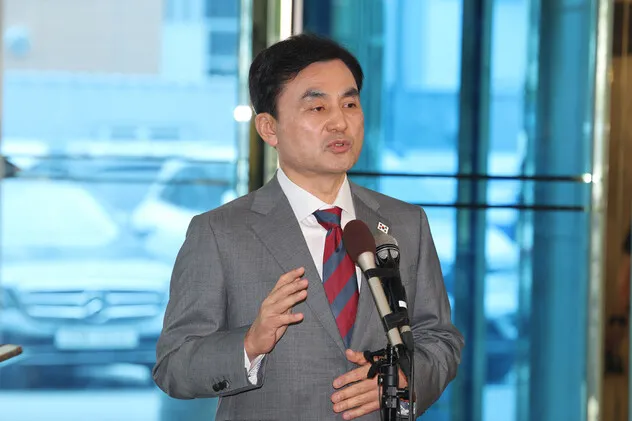 안규백 국방후보 “육해공 참모총장도 국회 인사청문회 검…