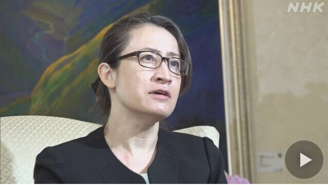 Hsiao Bi-khim, the representative of the Taipei Economic and Cultural Representative Office (TECRO), spoke with Japanese broadcaster NHK ahead of the Summit for Democracy on Thursday and Friday in the US. (screen capture from the NHK website)