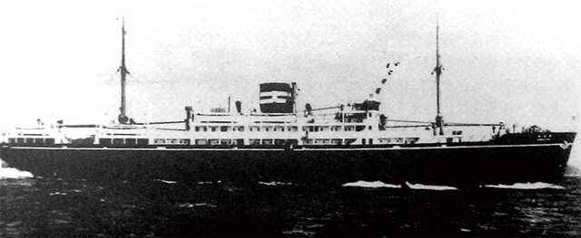 1945년 8월24일 마이즈루항 앞바다에서 침몰당하기 전의 우키시마호 전경. 연합뉴스