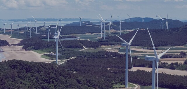 전남 신안 풍력단지. 신안신재생에너지재단 누리집 갈무리