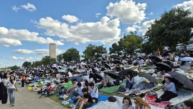 불꽃축제서 10대 여성 불법 촬영한 50대 체포…가짜 총 들고 온 10대도