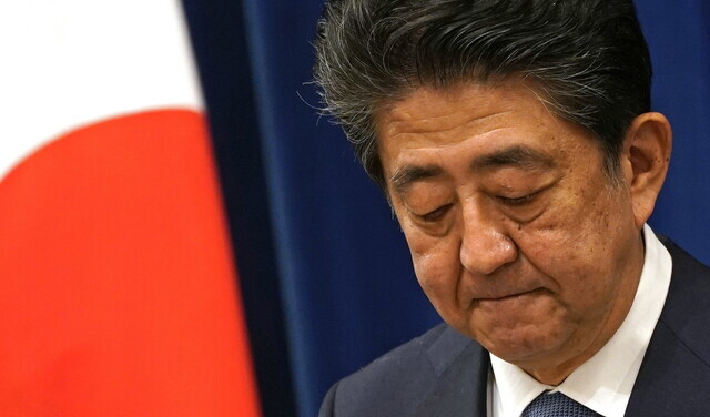 Japanese Prime Minister Shinzo Abe announces his resignation during a press conference in Tokyo on Aug. 28. (EPA/Yonhap News)