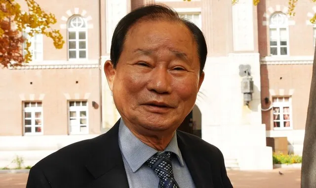 시신들이 거름이 되어 풍년이 들었다오