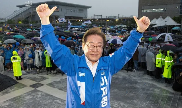 “국힘, 윤석열 부정 조짐” 이재명 글…1시간 뒤 윤석열 탈당