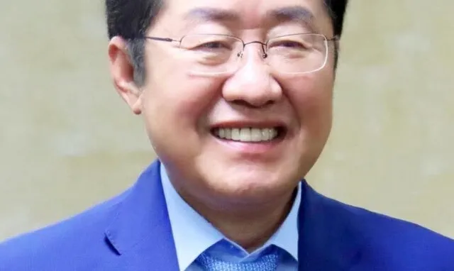 洪準杓的SNS頭像改成了「鄭準杓」…國民力量黨特使到來的那天