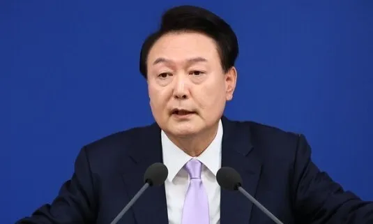 “윤석열 대통령실, 탈레반 수준” 외신도 경악한 ‘사전검열’