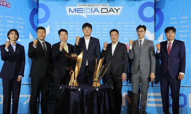 2연패냐 설욕이냐…새 사령탑 가세한 여자배구, 각양각색 출사표