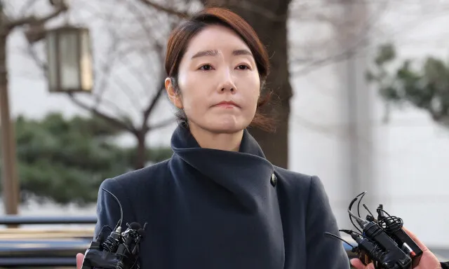 강선우 “경찰 ‘1억 인정하면 품격 지켜주겠다’ 압박”…경찰 “회유 한 적 없다”
