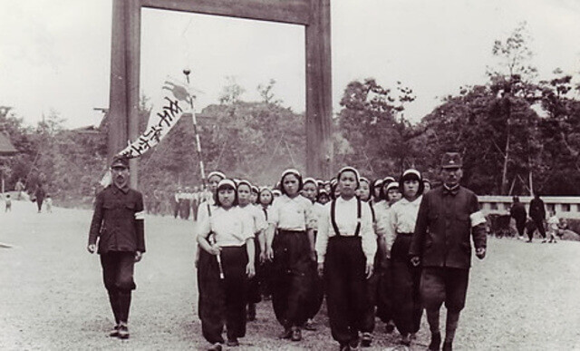 This archive photo shows the Korean Women’s Volunteer Labor Corps, made up of women who were forced to labor for imperial Japan. (courtesy Citizens Association on Imperial Japan’s Labor Mobilization)